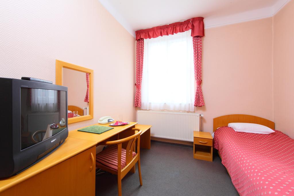 Hotel Blaha Lujza Balatonfüred Camera foto